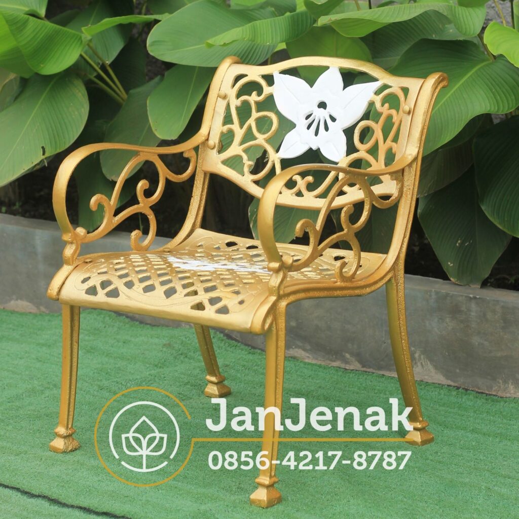 Kursi Taman Besi Antik JanJenak 0856-4217-8787 #kursitaman #kursitamanbesi #kursitamanantik