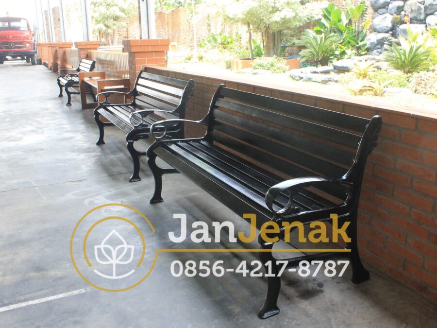 Kursi Taman Besi Antik JanJenak 0856-4217-8787