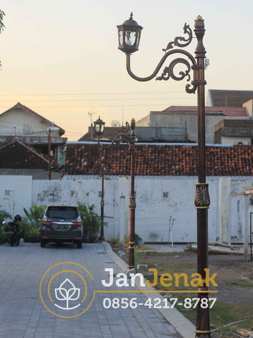 lampu taman antik PJU jan jenak 0856-4217-8787