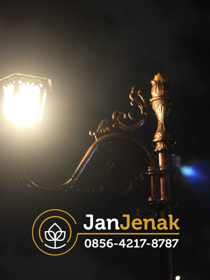 lampu taman antik PJU jan jenak 0856-4217-8787