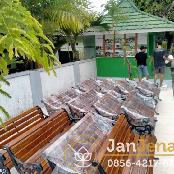 Kursi Taman Besi Antik Jogja JanJenak 0856-4217-8787