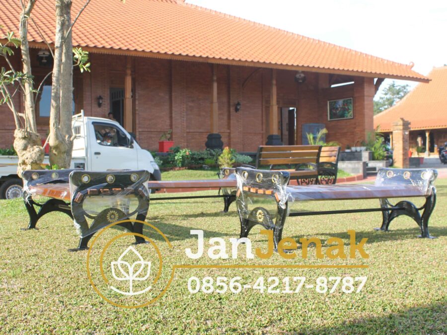 Kursi Taman Besi Antik JanJenak 0856-4217-8787 #kursitaman #kursitamanbesi #kursitamanantik