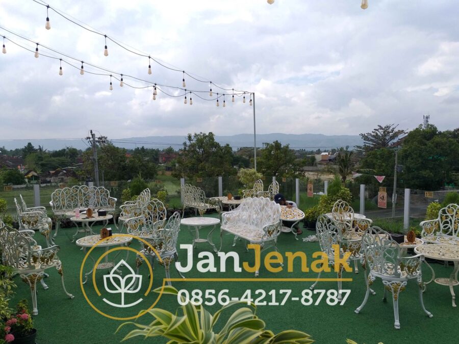 Kursi Taman Besi Antik JanJenak 0856-4217-8787 #kursitaman #kursitamanbesi #kursitamanantik