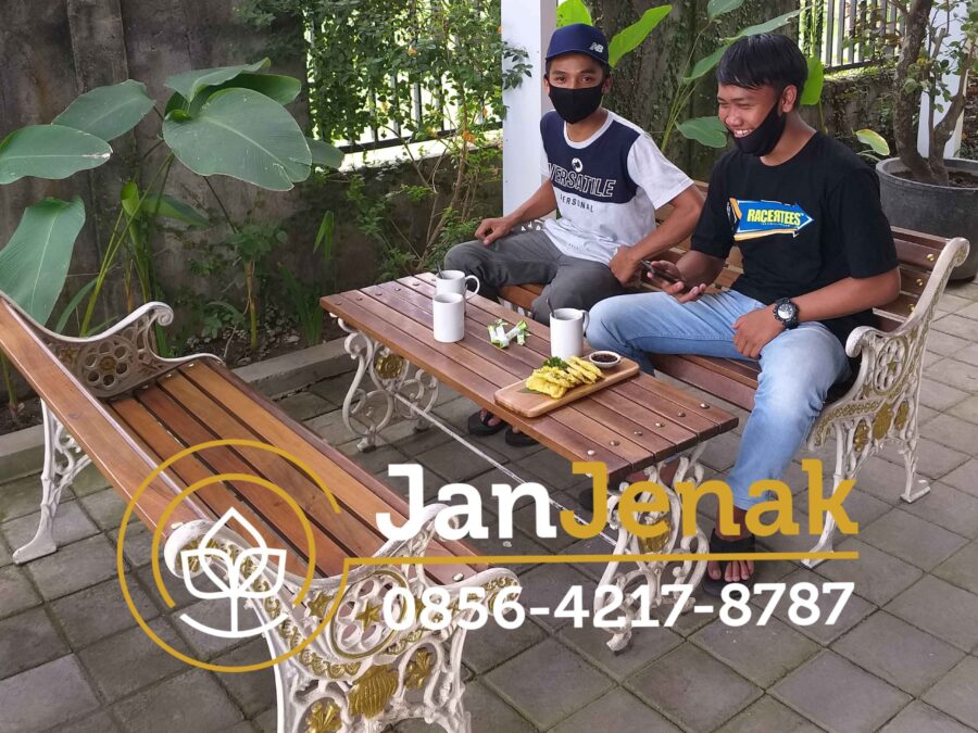 Kursi Taman Besi Antik JanJenak 0856-4217-8787 #kursitaman #kursitamanbesi #kursitamanantik