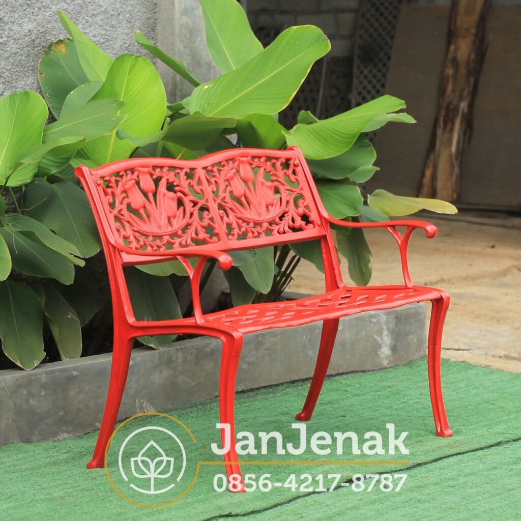 Kursi Taman Besi Cor Antik JanJenak 0856-4217-8787 #kursitaman #kursitamanbesi #kursitamanantik #bangkutaman