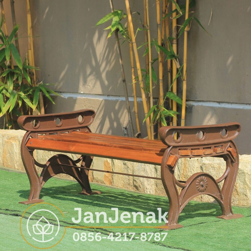 Kursi Taman Besi Cor Antik JanJenak 0856-4217-8787 #kursitaman #kursitamanbesi #kursitamanantik #bangkutaman